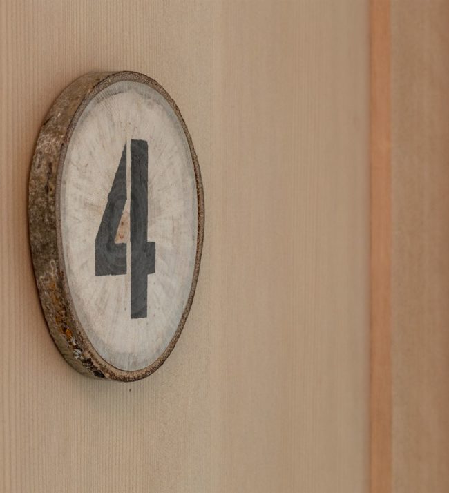 room number 4