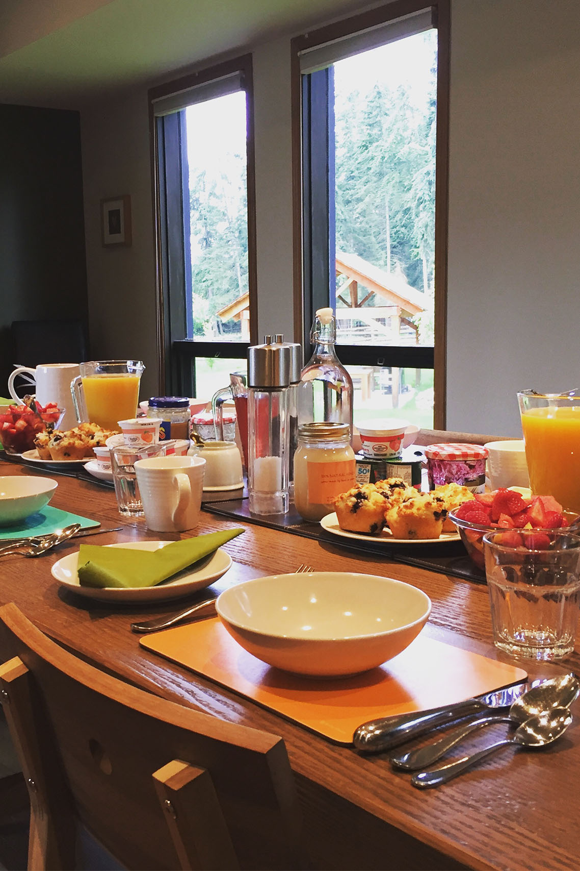 breakfast setting at home lodge